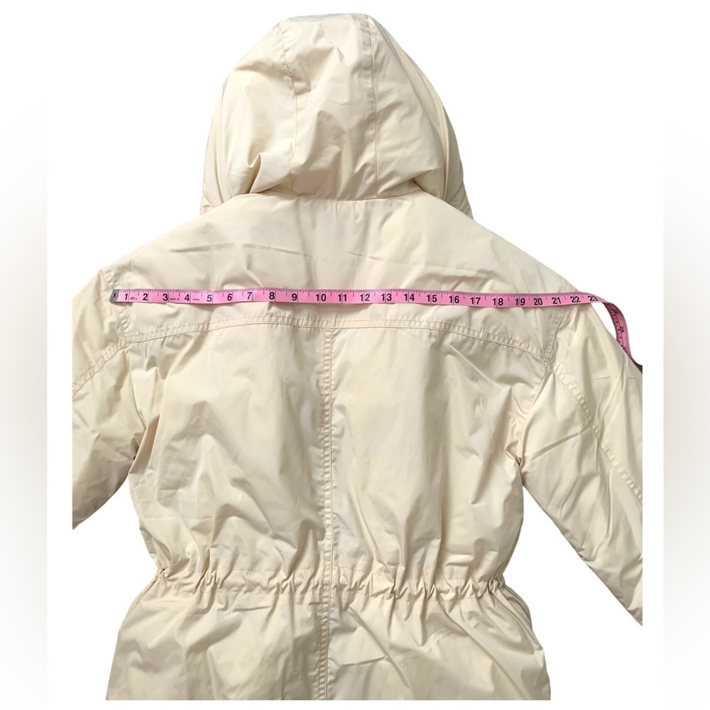 Abercrombie & Fitch Air Cloud Mid Puffer in Cream. Size Small. Like New. - Picture 7 of 10